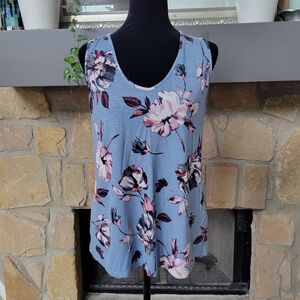 Maurices blue and pink floral crochet t-back tank, size Medium